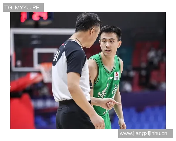 上海篮球队以97分领跑世界锦标赛积分榜展现强劲实力